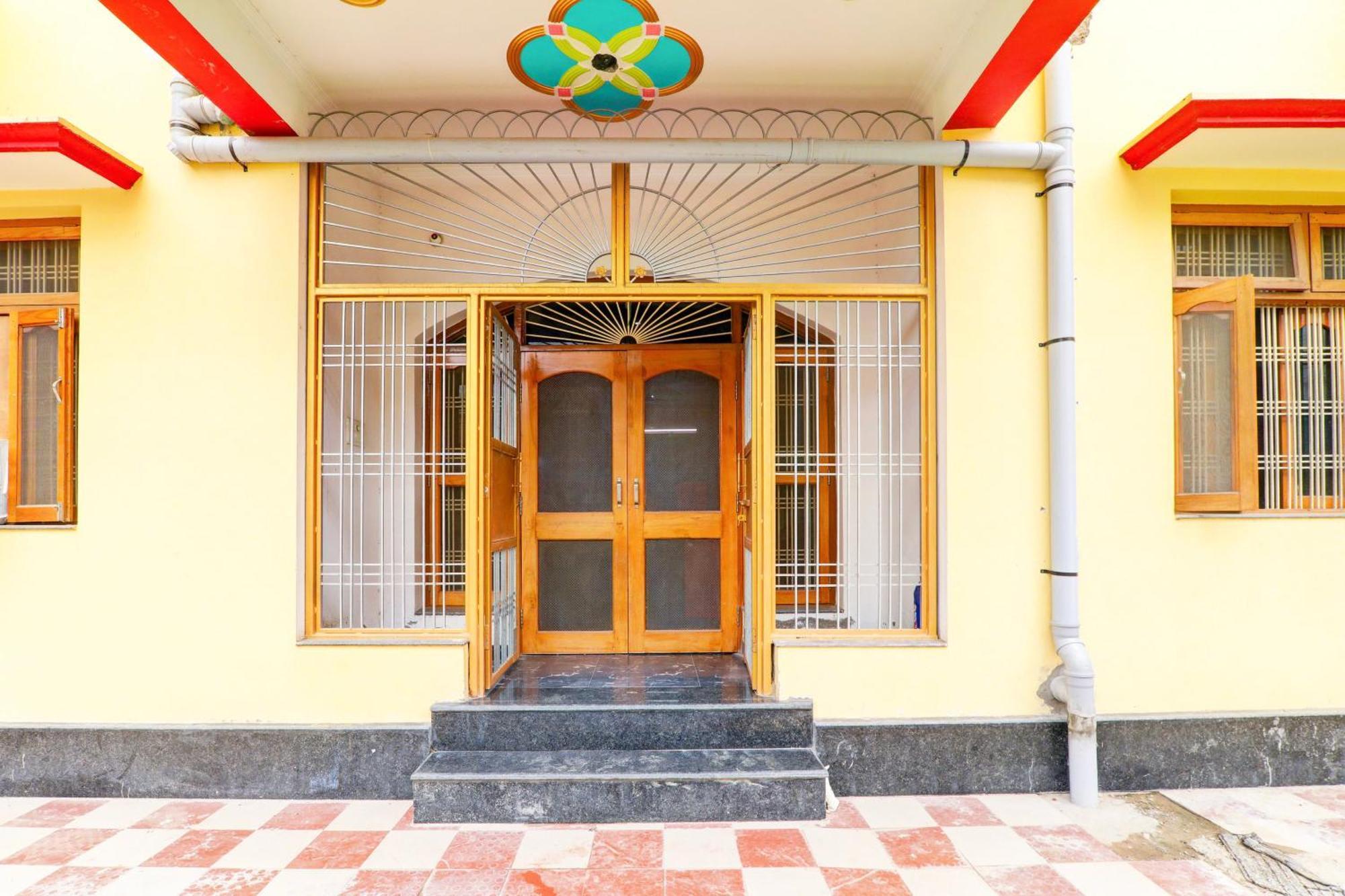 Hotel O Radha Rani Paying Guest House バラナシ エクステリア 写真