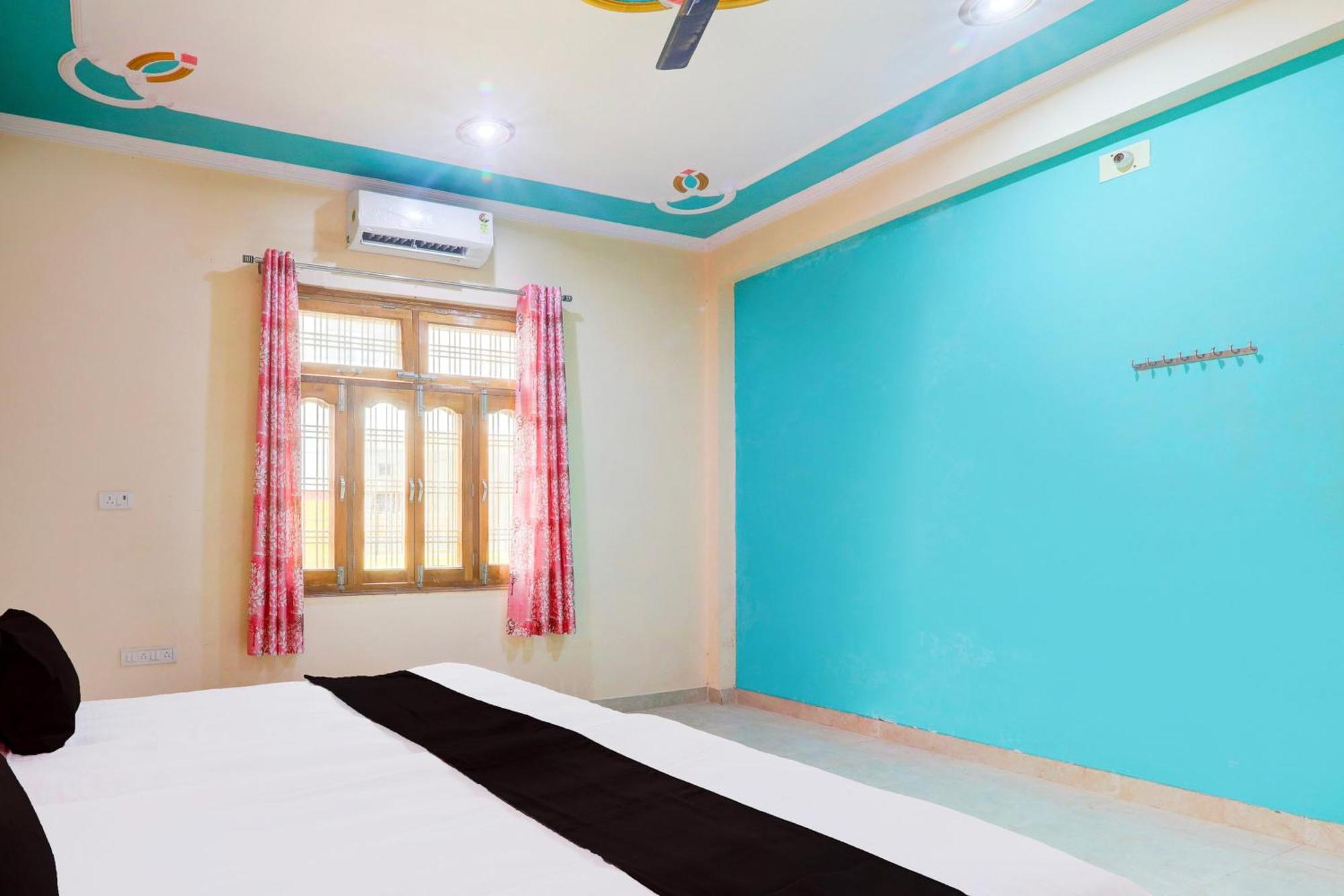 Hotel O Radha Rani Paying Guest House バラナシ エクステリア 写真